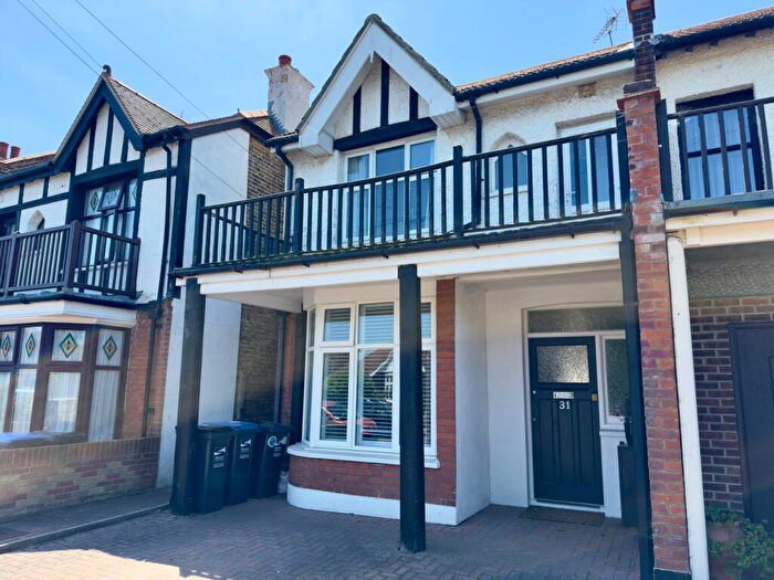 3 Bedroom Semi Detached House For Sale In Stanley Road, Broadstairs, CT10