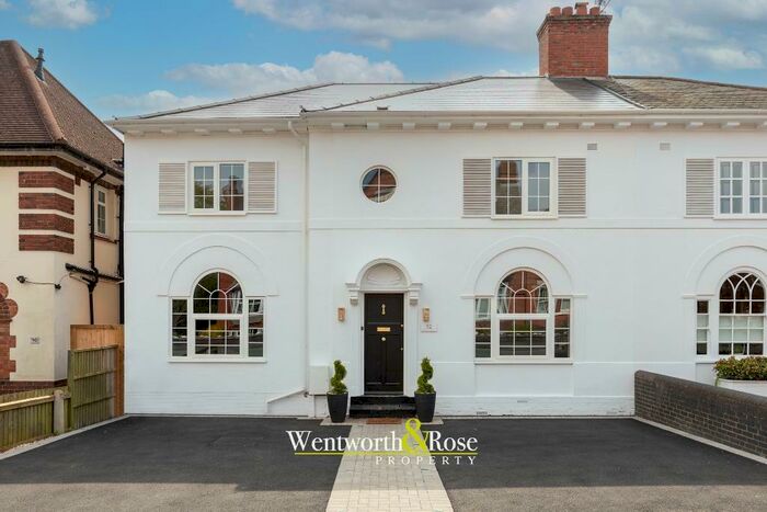 5 Bedroom Semi-Detached House To Rent In Wentworth Road, Harborne, Birmingham, B17