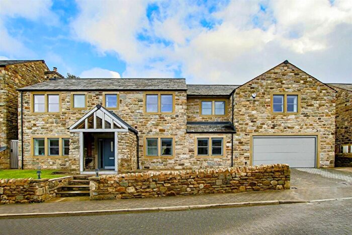 7 Bedroom Detached House For Sale In Bishops Court, Rossendale, BB4