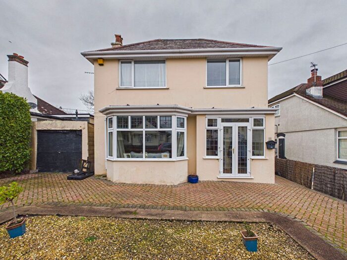 3 Bedroom Detached House For Sale In Duchy Drive, Preston, Paignton, TQ3