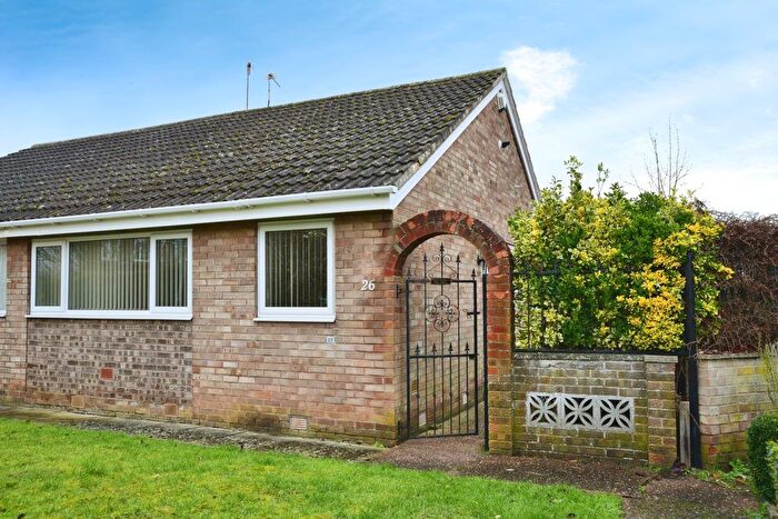 2 Bedroom Semi-Detached Bungalow For Sale In Eskwood Walk, Goole, DN14