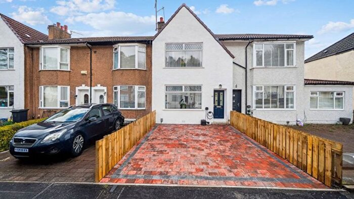 2 Bedroom Terraced House For Sale In Monteith Drive, Clarkston, G76