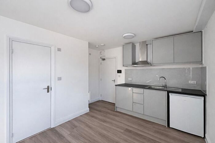 Studio To Rent In Stag Lane, Edgware, HA8