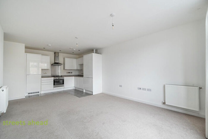 2 Bedroom Apartment For Sale In Milton Avenue, Croydon, CR0