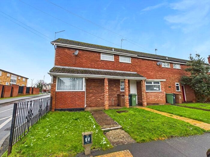 2 Bedroom End Terrace House For Sale In Randwick Drive, Worcester, Worcestershire, WR4