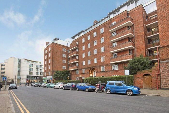 1 Bedroom Flat To Rent In Keswick Road, Putney, SW15
