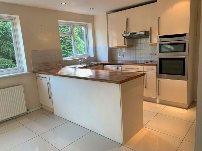 3 Bedroom Terraced House To Rent In Upper Park Road, Bromley, BR1