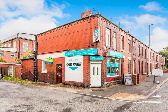 1 Bedroom Flat To Rent In Shaw Road, Royton, Oldham OL2