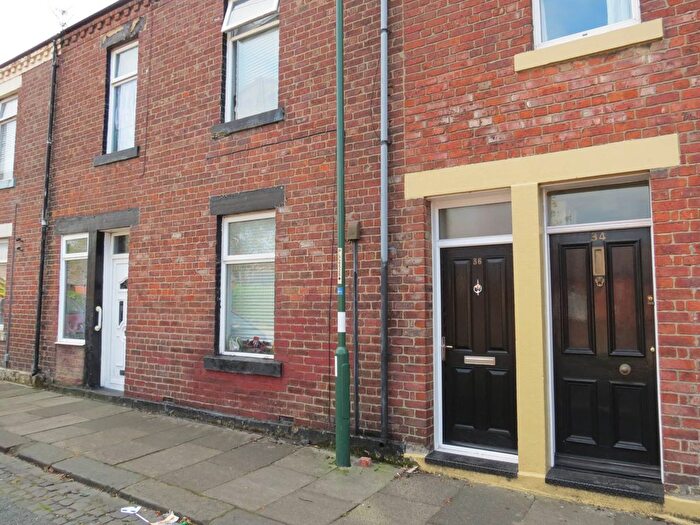 3 Bedroom Flat To Rent In Salem Street, Jarrow, NE32
