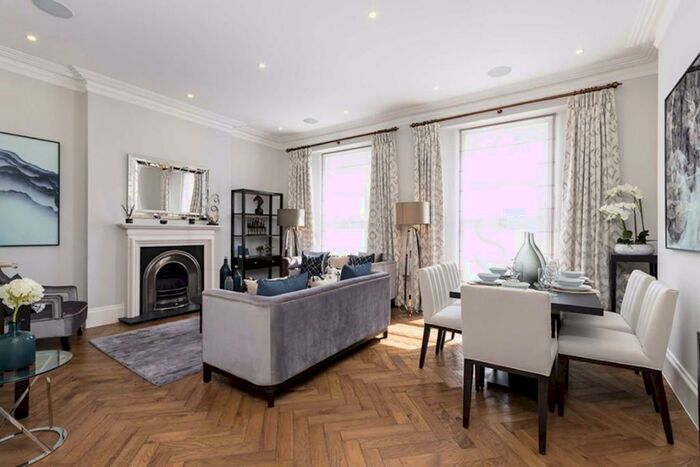 5 Bedroom Flat To Rent In St. Augustines Road, Camden, NW1