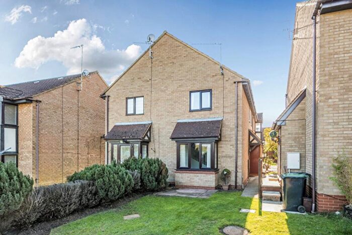 2 Bedroom Cluster House For Sale In Millwright Way, Flitwick, MK45