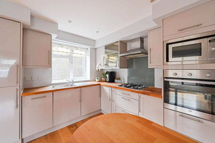 1 Bedroom End Of Terrace House To Rent In Clavering Road, Aldersbrook, London, E12