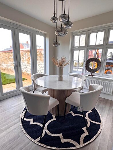 3 Bedroom House To Rent In Wenlock Drive, Bicester, OX25