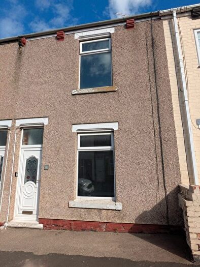 2 Bedroom Property To Rent In Hallgarth Terrace, Ferryhill, Durham, DL17