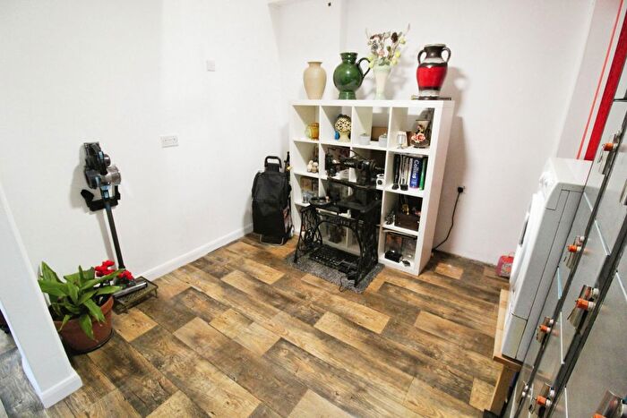 2 Bedroom Detached Bungalow For Sale In Old Scremby Road, Ashby By Partney, PE23