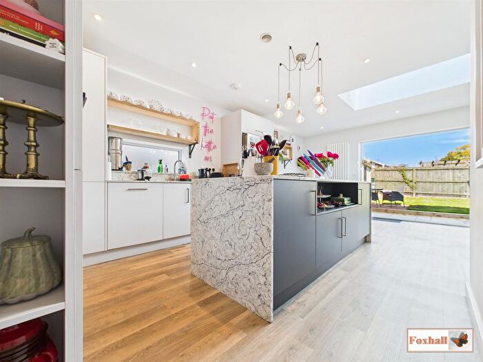 2 Bedroom Bungalow For Sale In Heathercroft Road, Ipswich, IP1