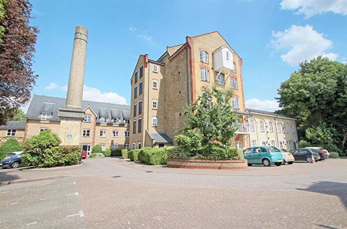 1 Bedroom Apartment For Sale In Sele Mill - Hertford - Chain Free, SG14