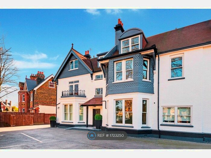 2 Bedroom Flat To Rent In Creffield Lodge, London, W5