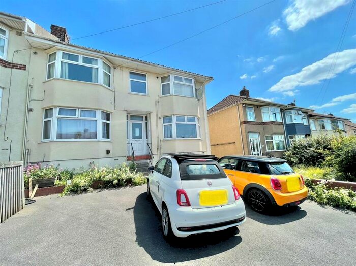 1 Bedroom Flat To Rent In Shaldon Road, Horfield, Bristol, BS7