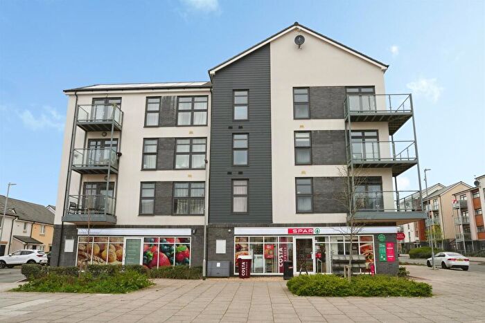 2 Bedroom Flat For Sale In Brick Hill Way, Patchway, Bristol, BS34