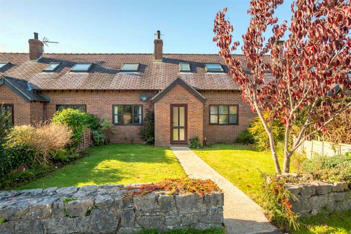 3 Bedroom Bungalow For Sale In Maes Y Llan, Llandwrog, Caernarfon, Gwynedd, LL54