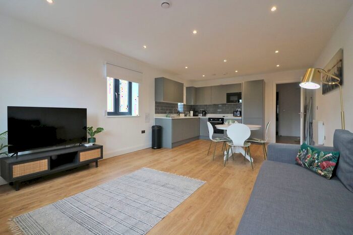 1 Bedroom Flat To Rent In Gunnersbury Avenue, London, W5