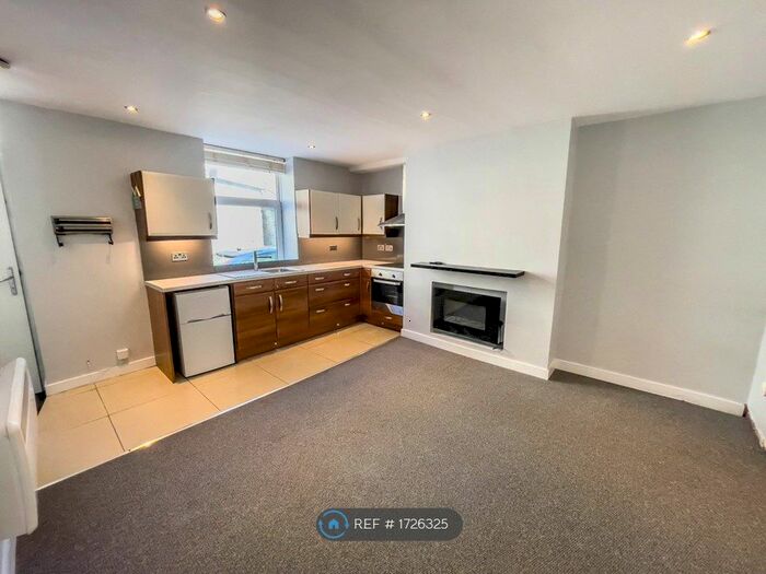 1 Bedroom Terraced House To Rent In Farholme Lane, Bacup, OL13