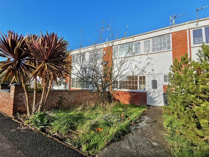 3 Bedroom Terraced House To Rent In Risemoor Road, Bridgwater, TA6