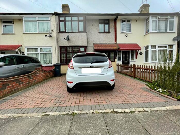 3 Bedroom Terraced House To Rent In Eastbrook Avenue, Dagenham, RM10
