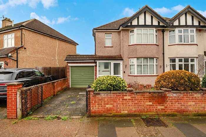 3 Bedroom Semi Detached House For Sale In Raeburn Avenue, Surbiton, KT5