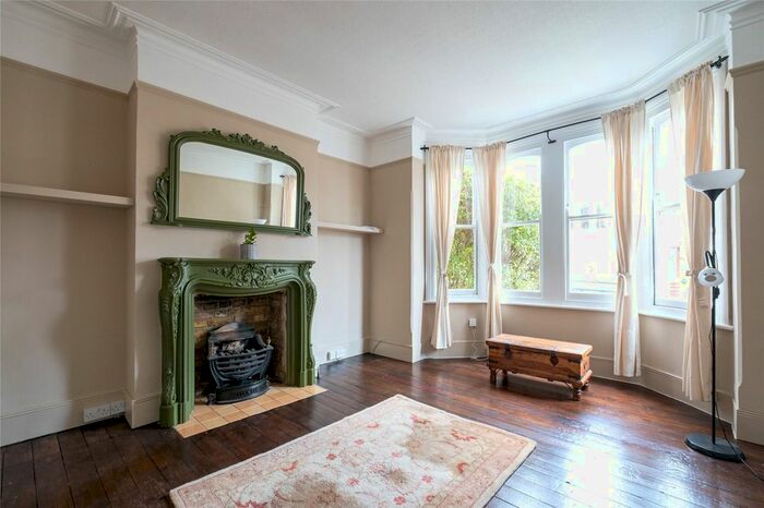 3 Bedroom Maisonette To Rent In Harborough Road, London, SW16
