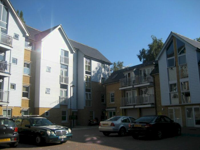 1 Bedroom Flat To Rent In Bingley Court, Canterbury, CT1