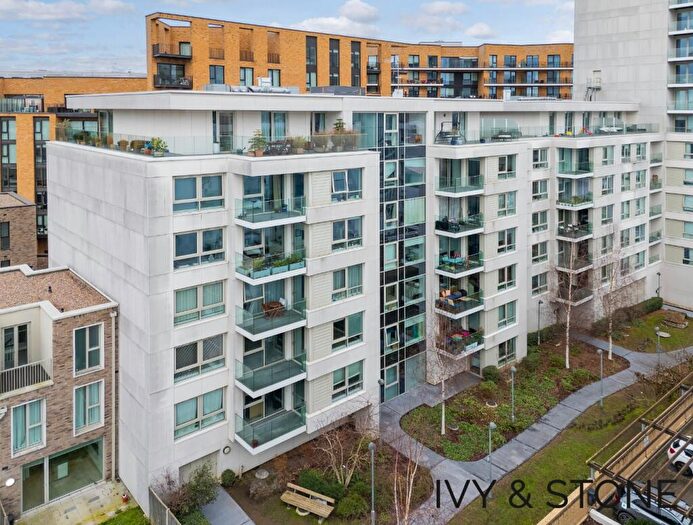 1 Bedroom Apartment For Sale In Starboard Way, London, Greater London, E16