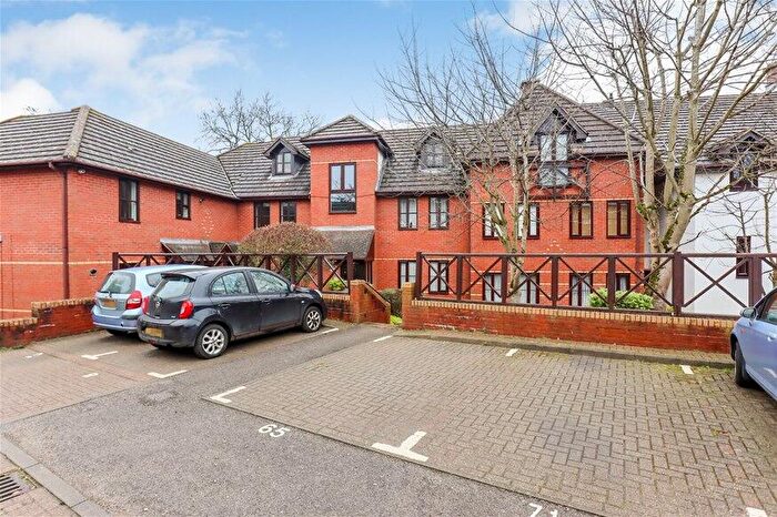1 Bedroom Flat To Rent In Station Road, Harpenden, AL5