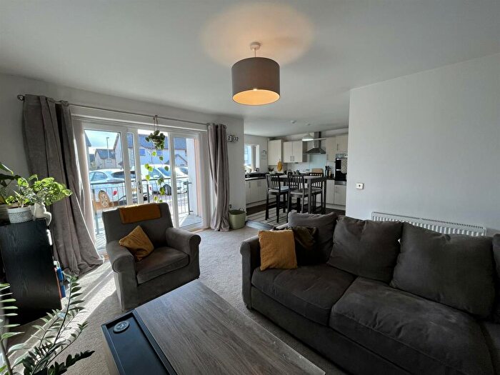 2 Bedroom Apartment For Sale In Thornhill Court, Elgin, IV30