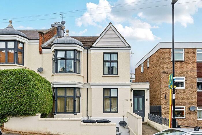 1 Bedroom Flat To Rent In Canonbie Road, Forest Hill, Forest Hill, London, SE23
