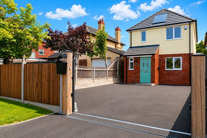 3 Bedroom Detached House For Sale In Station Road, Great Billing, Northampton, NN3