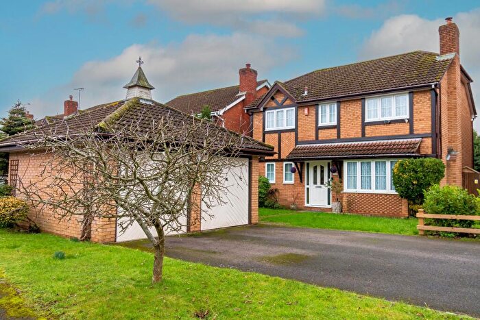 4 Bedroom Detached House For Sale In Southampton, SO15