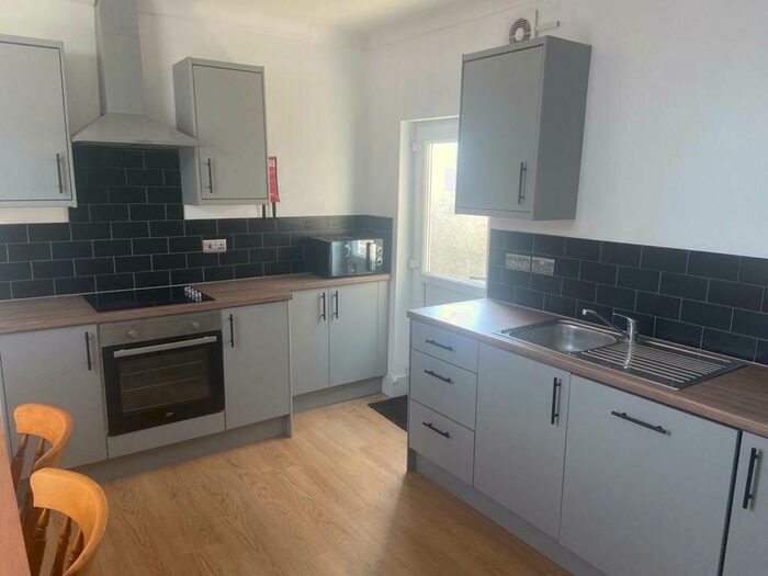 5 Bedroom House To Rent In Danygraig Road, Port Tennant, Swansea, SA1