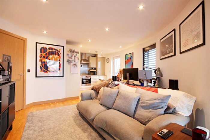 1 Bedroom Flat To Rent In Smeaton Court, Hertford, SG13