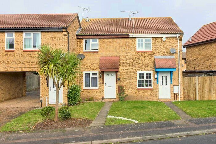2 Bedroom Link Detached House To Rent In Merleburgh Drive, Kemsley, Sittingbourne ME10