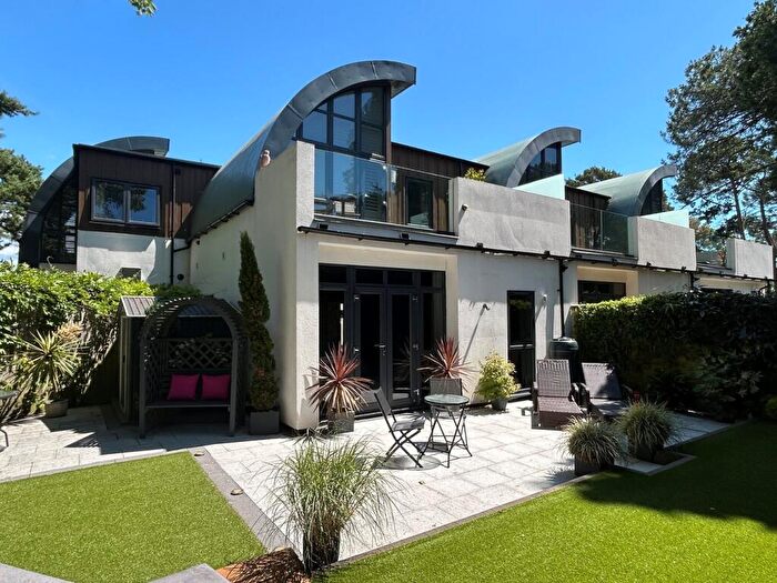 3 Bedroom Town House For Sale In Nelson Road, Westbourne, BH4