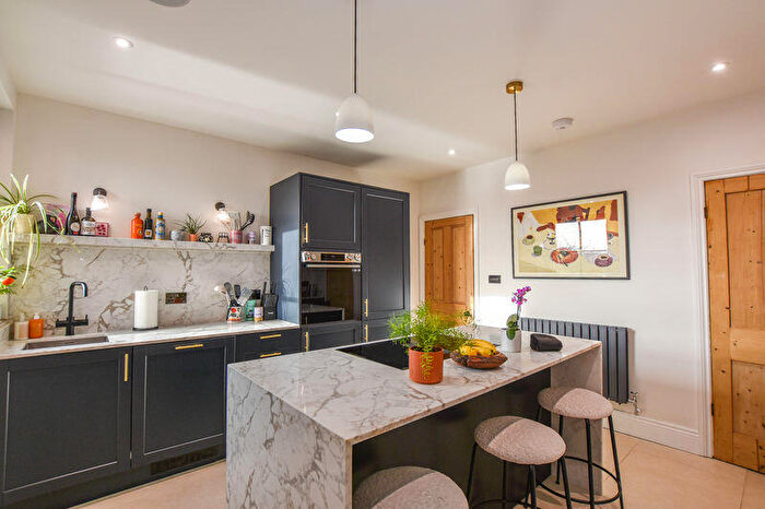 3 Bedroom Semi Detached House For Sale In Priory Road, Stamford, PE9