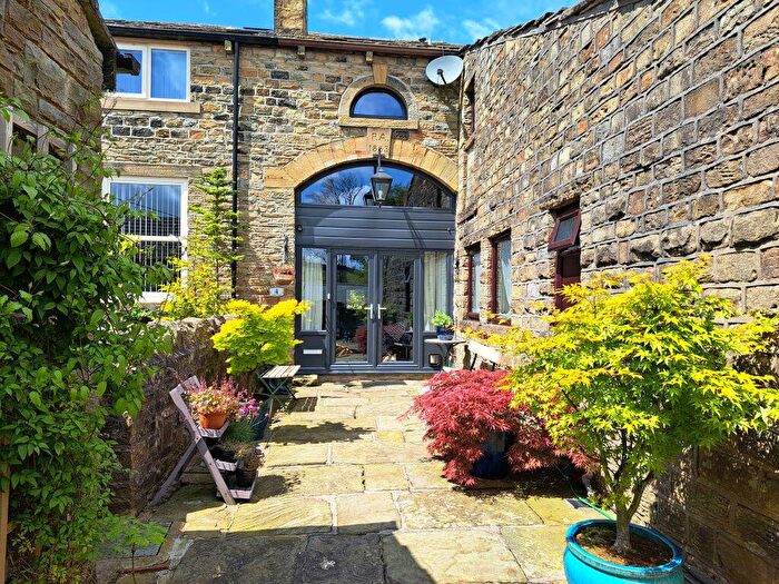 3 Bedroom Barn Conversion For Sale In Slack Lane, Oakworth, Keighley, BD22