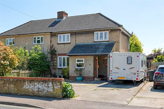 3 Bedroom Semi Detached House For Sale In St Peters Avenue, Arlesey, SG15