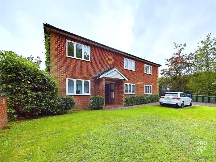 1 Bedroom Apartment To Rent In Manuka Court, High Street, Sandhurst, Berkshire, GU47