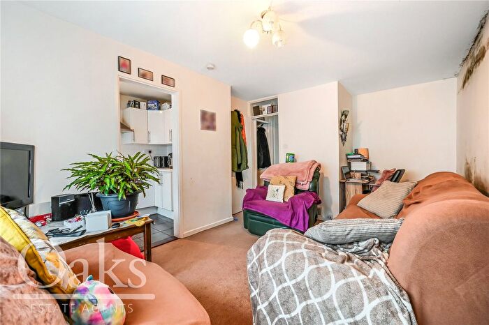 1 Bedroom Flat For Sale In Cunliffe Street, London, SW16