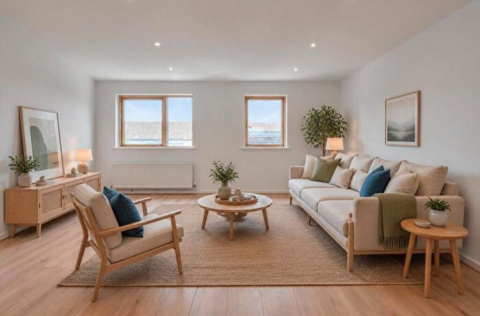 1 Bedroom Apartment For Sale In Fothergill Close, Warbler House, E13