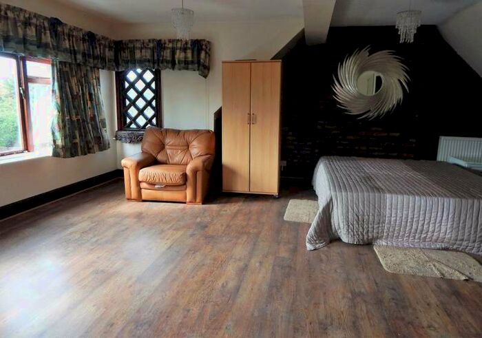 Property To Rent In Whitchurch Lane Edgware, Edgware, HA8