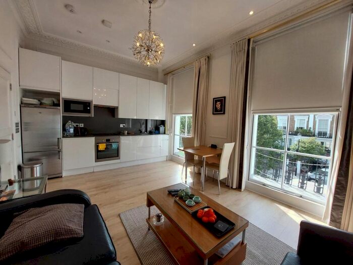 1 Bedroom Flat To Rent In Ledbury Road, Notting Hill, London, W11